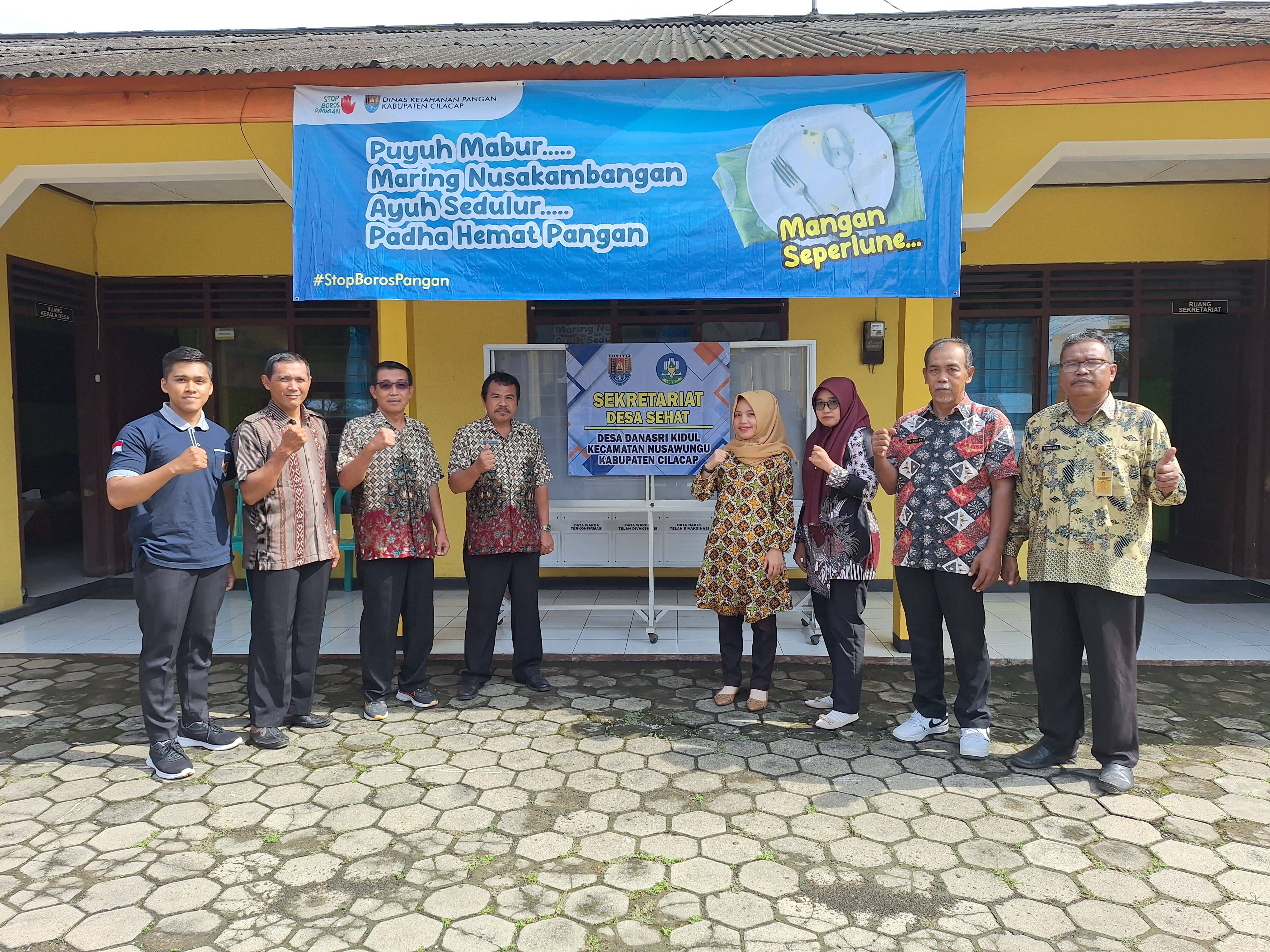 Puyuh Mabur 
Maring Nusakambangan
Ayuh Sedulur
Padha Hemat Pangan